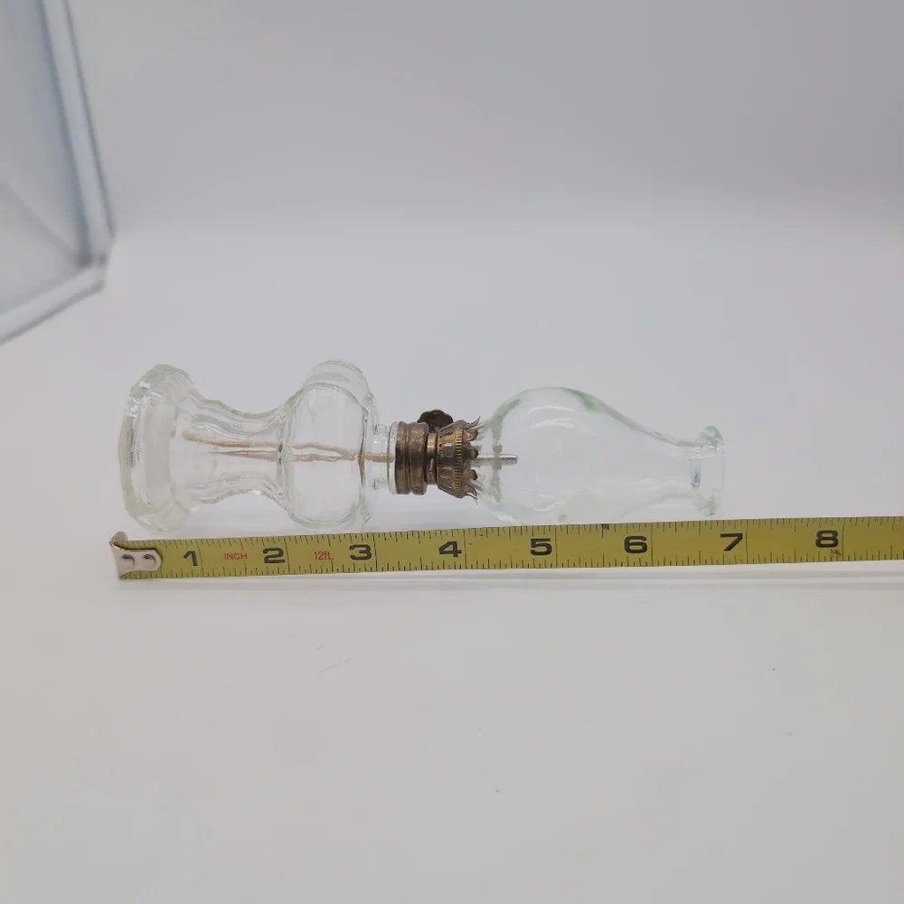 Vintage 7in Elegant Clear Glass Oil Lamp